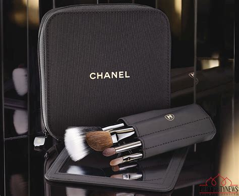 les minis de chanel 2013 pinceaux|CHANEL LES PINCEAUX DE CHANEL Retractable Dual.